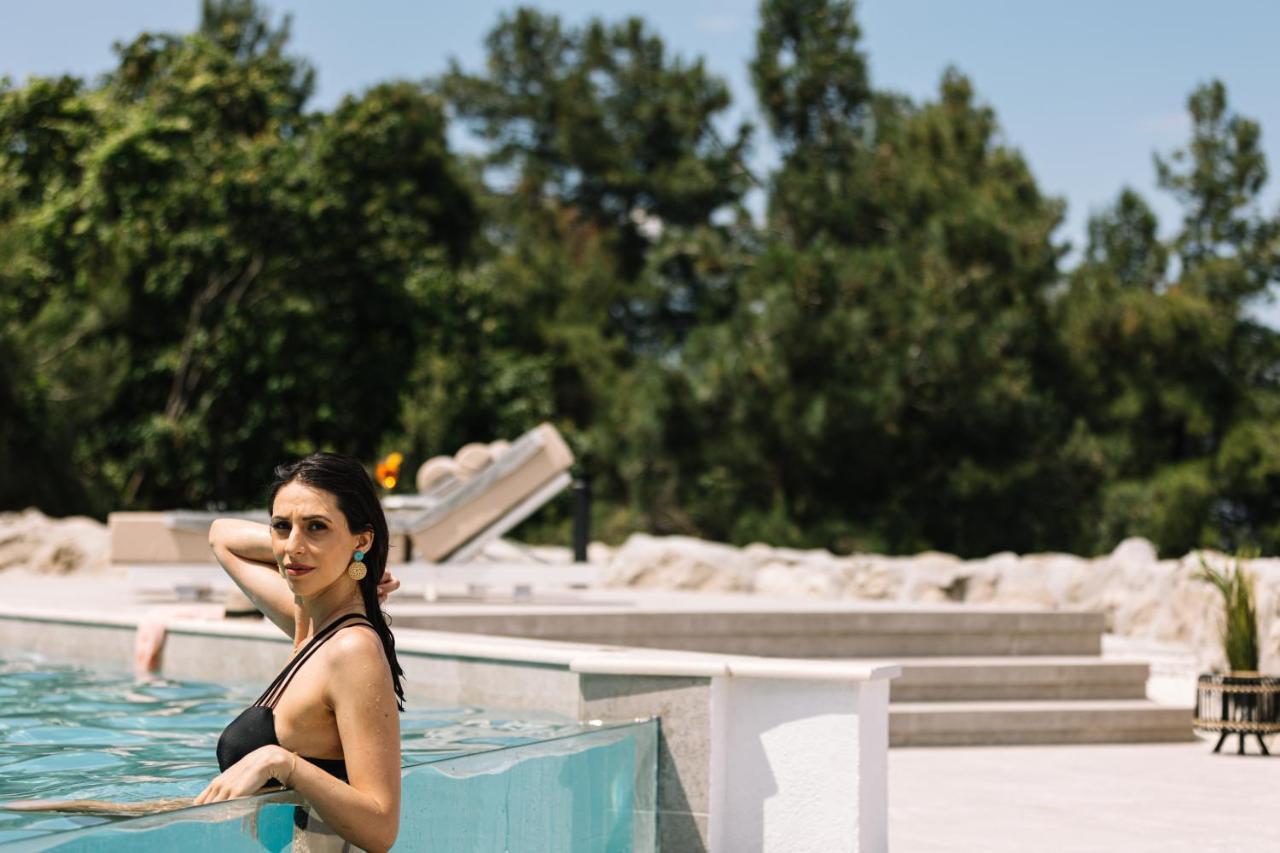 Akrotiri Olympus Luxury Suites - Adults Only Plaka Exterior foto
